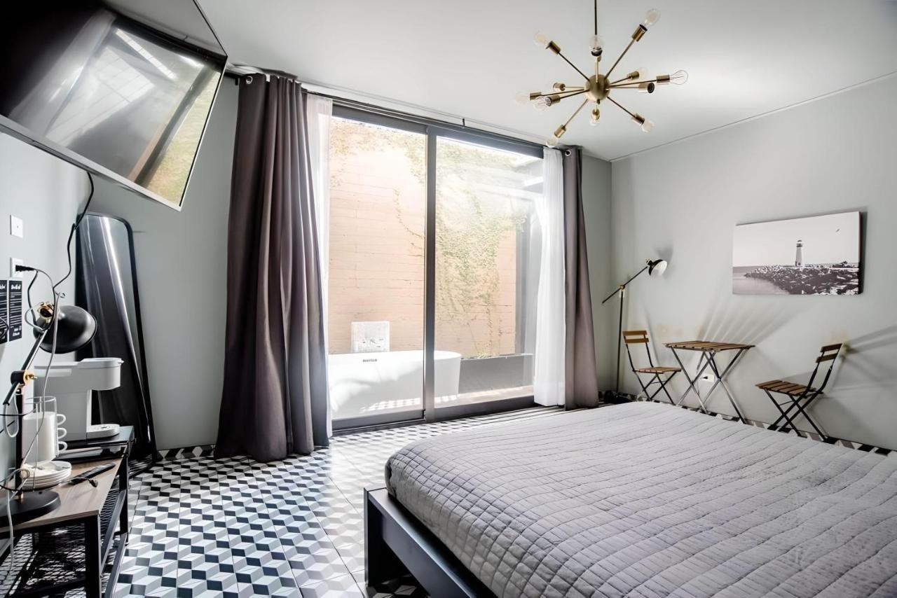 إنسينادا The Studios 22800 المظهر الخارجي الصورة